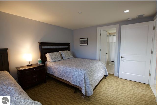 1941 US-131 N # 50, Traverse City, MI 49686