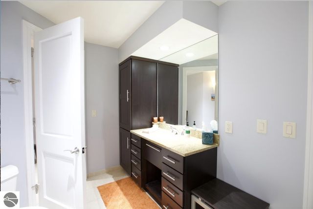 1941 US-131 N # 50, Traverse City, MI 49686