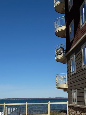 1941 US-131 N # 50, Traverse City, MI 49686