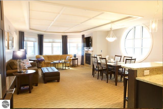 1941 US-131 N # 50, Traverse City, MI 49686