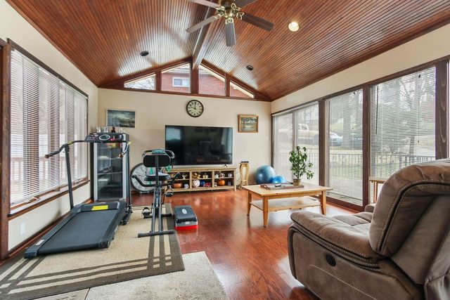 2025 Beulah, Churchill Boro, PA 15235