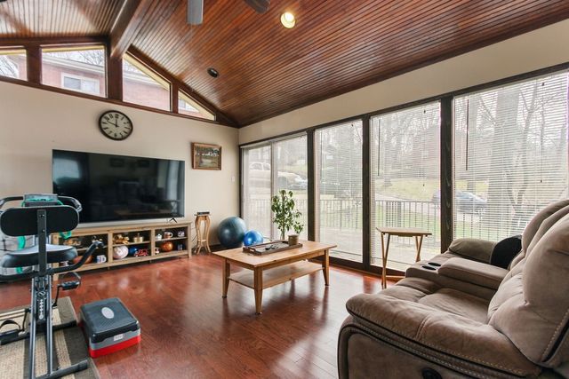 2025 Beulah, Churchill Boro, PA 15235