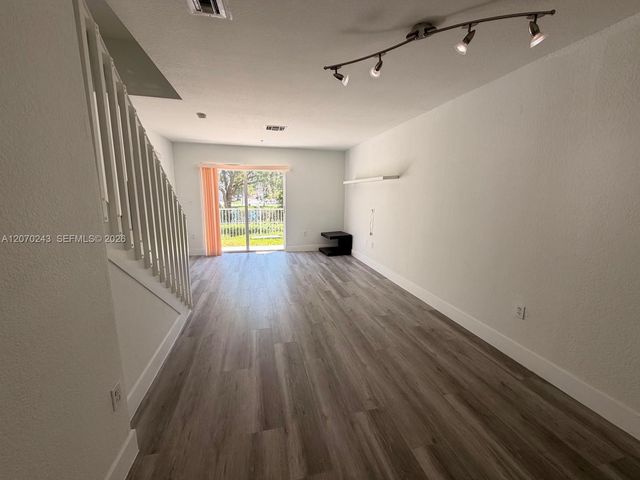 2054 NE 167th Street 3-122, North Miami Beach, FL 33162