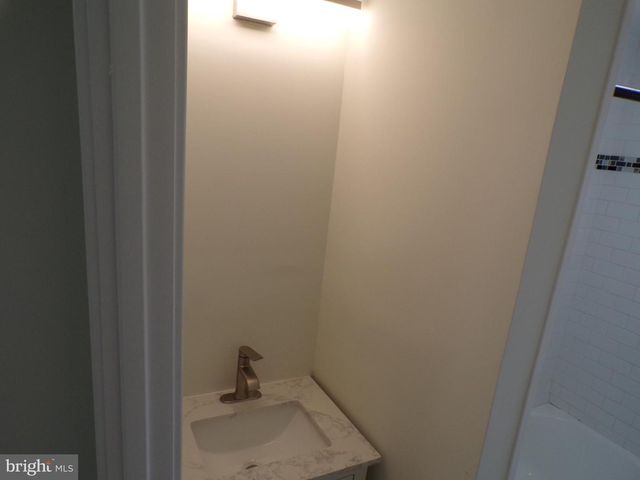 901 BENTLEY RD, Lindenwold, NJ 08021