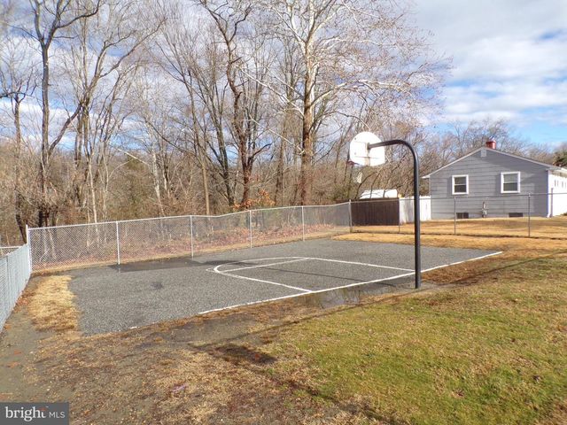 901 BENTLEY RD, Lindenwold, NJ 08021