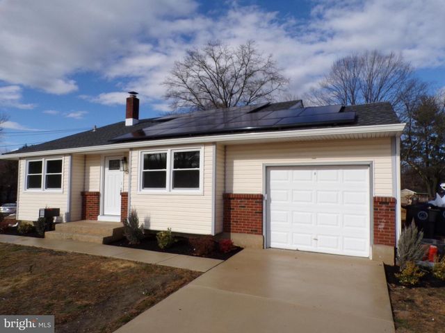 901 BENTLEY RD, Lindenwold, NJ 08021