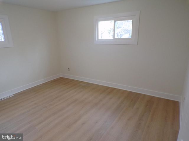 901 BENTLEY RD, Lindenwold, NJ 08021