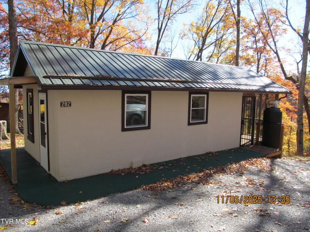 282 Siesta Lodge Drive, Coeburn, VA 24230