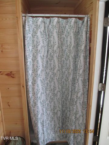 282 Siesta Lodge Drive, Coeburn, VA 24230