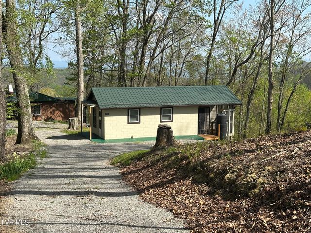 282 Siesta Lodge Drive, Coeburn, VA 24230