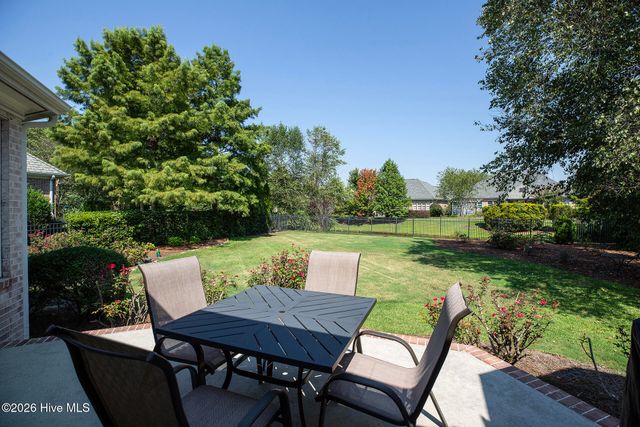 2109 Bay Colony Lane, Wilmington, NC 28405
