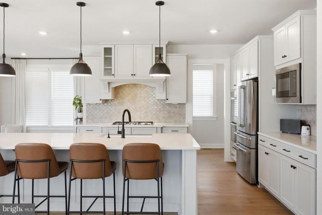200 MAYFIELD LN, Newtown, PA 18940