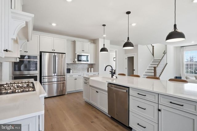 200 MAYFIELD LN, Newtown, PA 18940