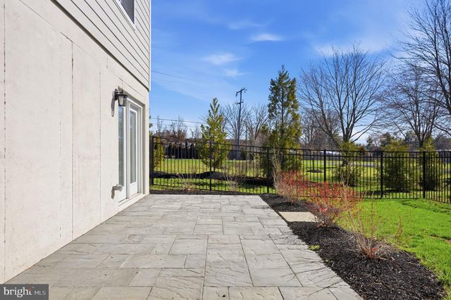 200 MAYFIELD LN, Newtown, PA 18940