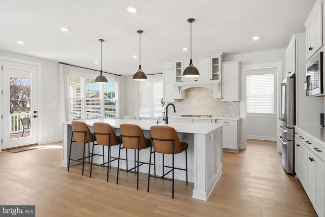 200 MAYFIELD LN, Newtown, PA 18940