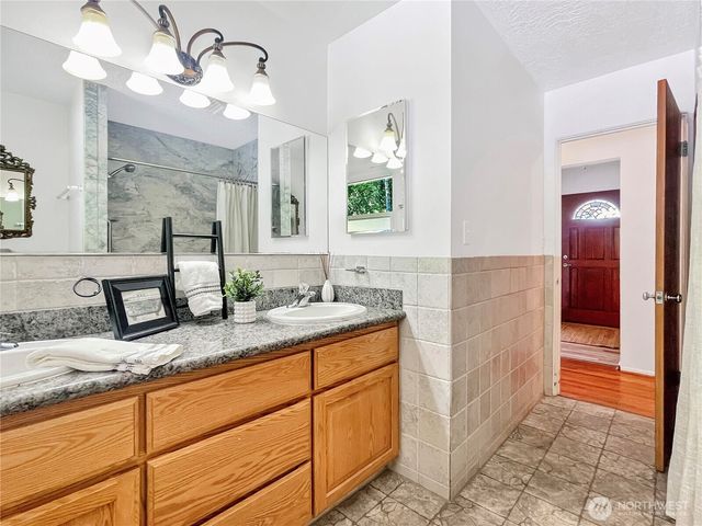 2116 Cascade Way, Longview, WA 98632