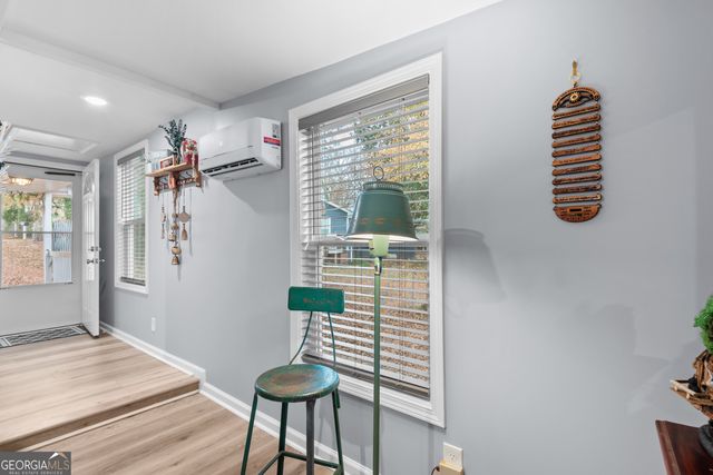 180 Southern Shores Road, Jackson, GA 30233