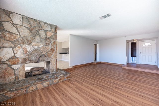 333 Huntly Road, Las Vegas, NV 89145