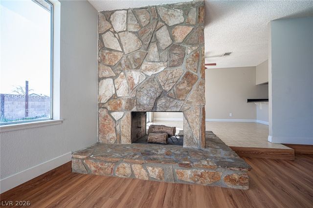 333 Huntly Road, Las Vegas, NV 89145