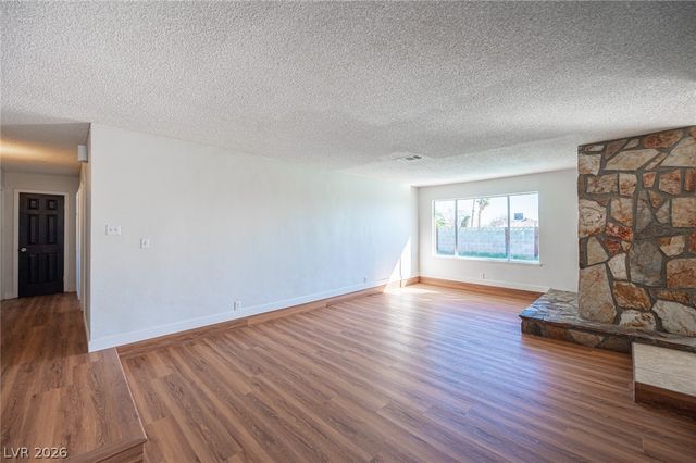 333 Huntly Road, Las Vegas, NV 89145