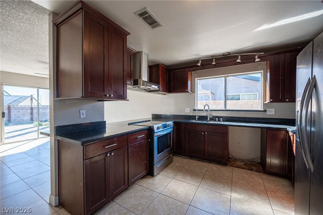 333 Huntly Road, Las Vegas, NV 89145