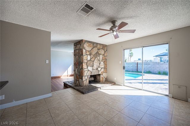 333 Huntly Road, Las Vegas, NV 89145