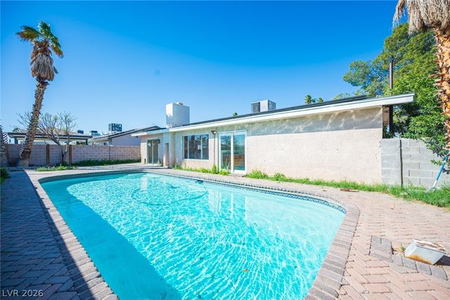 333 Huntly Road, Las Vegas, NV 89145