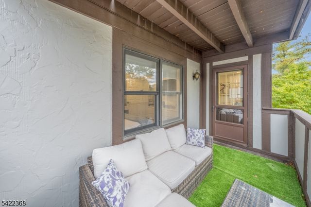 19 Heritage Dr, Chatham Twp., NJ 07928