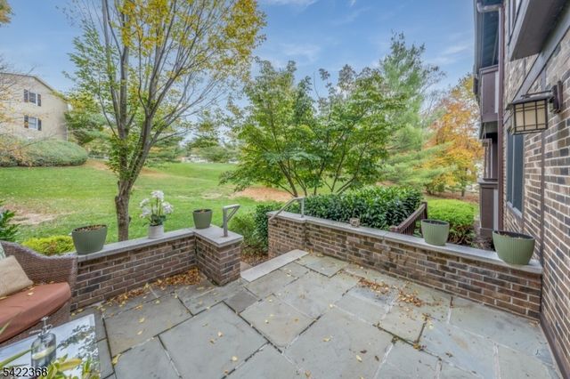 19 Heritage Dr, Chatham Twp., NJ 07928