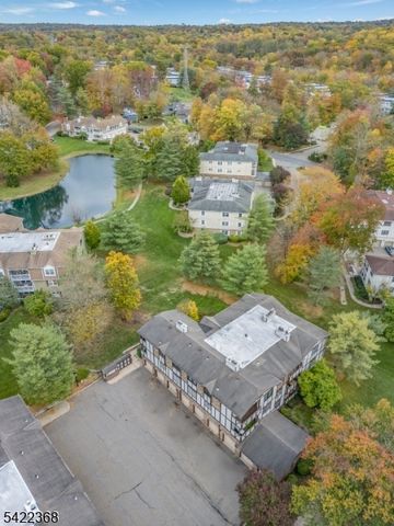 19 Heritage Dr, Chatham Twp., NJ 07928