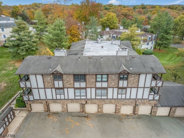 19 Heritage Dr, Chatham Twp., NJ 07928