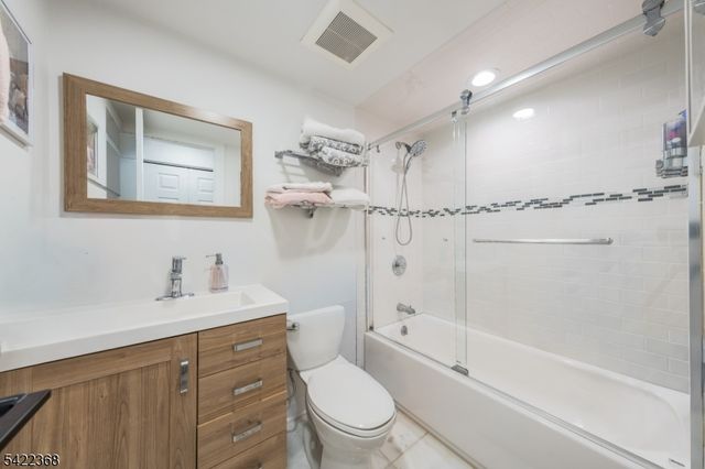 19 Heritage Dr, Chatham Twp., NJ 07928