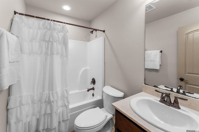 6707 Royal Oaks Ct, Zachary, LA 70791