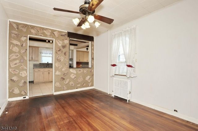 49 S Franklin Ave, Bergenfield Boro, NJ 07621