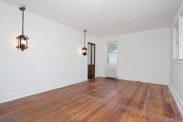 49 S Franklin Ave, Bergenfield Boro, NJ 07621