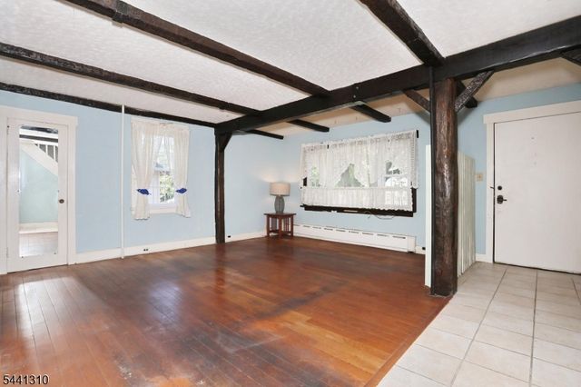49 S Franklin Ave, Bergenfield Boro, NJ 07621