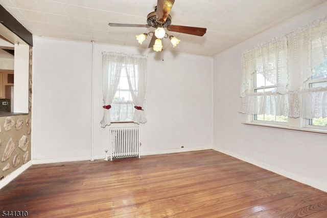 49 S Franklin Ave, Bergenfield Boro, NJ 07621