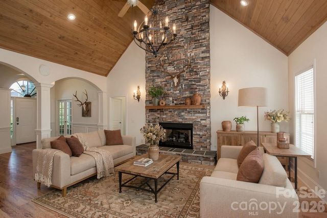 131 S Gibbs Road, Mooresville, NC 28117