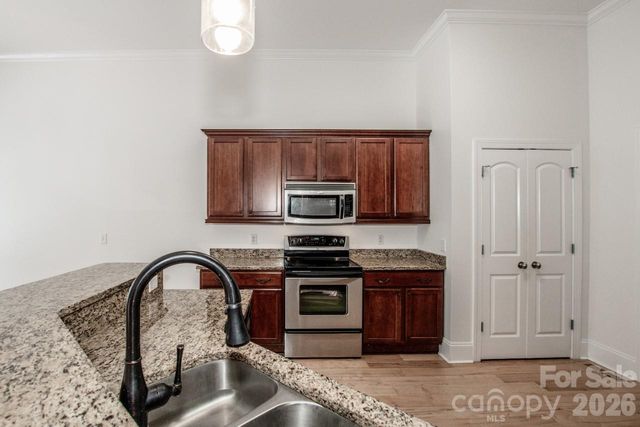 131 S Gibbs Road, Mooresville, NC 28117