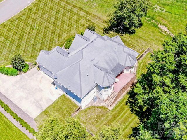 131 S Gibbs Road, Mooresville, NC 28117
