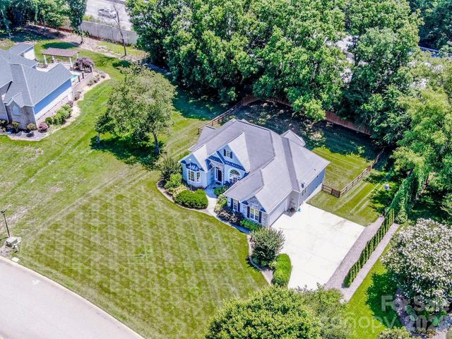 131 S Gibbs Road, Mooresville, NC 28117