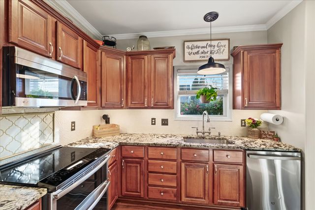 5001 Morning Dove Ln, Spring Hill, TN 37174