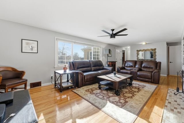 17 Laurence Drive, West Springfield, MA 01089