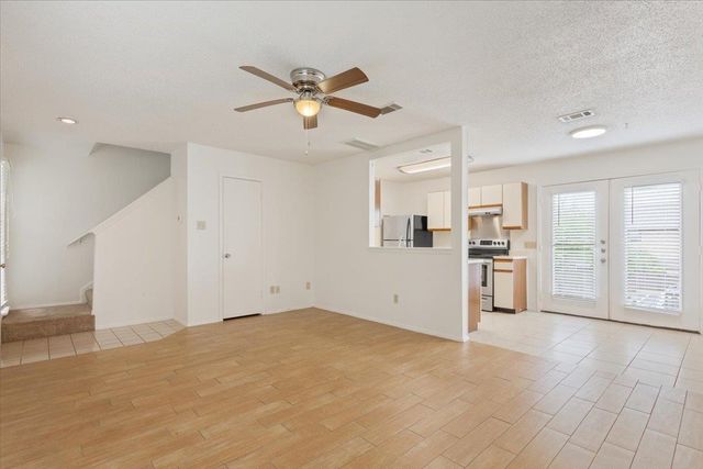 1015 E Yager LN 157, Austin, TX 78753