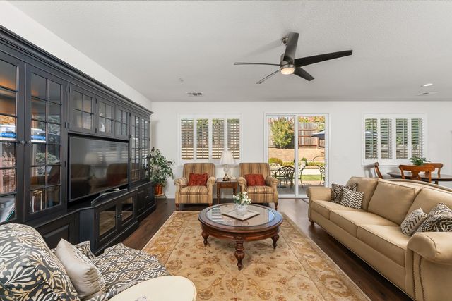 5368 Otter Pond Way, Rancho Cordova, CA 95742