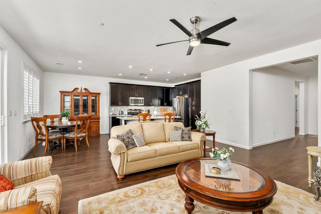 5368 Otter Pond Way, Rancho Cordova, CA 95742