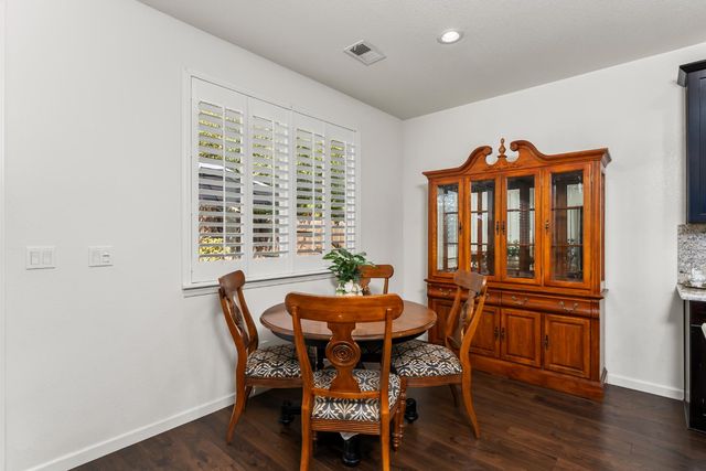 5368 Otter Pond Way, Rancho Cordova, CA 95742