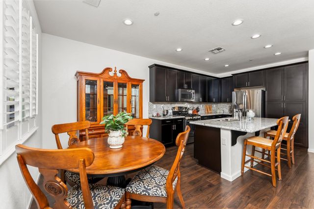 5368 Otter Pond Way, Rancho Cordova, CA 95742