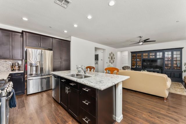 5368 Otter Pond Way, Rancho Cordova, CA 95742