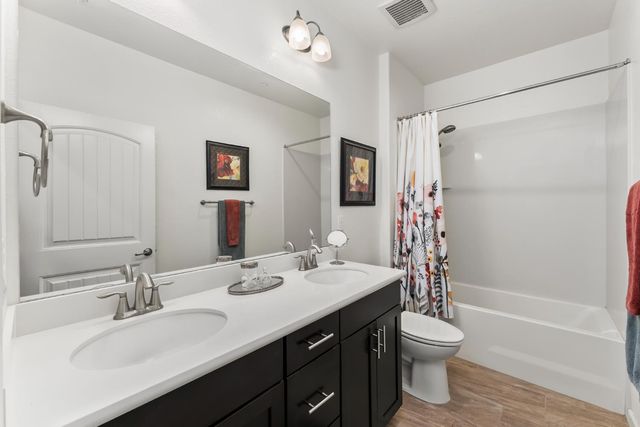 5368 Otter Pond Way, Rancho Cordova, CA 95742
